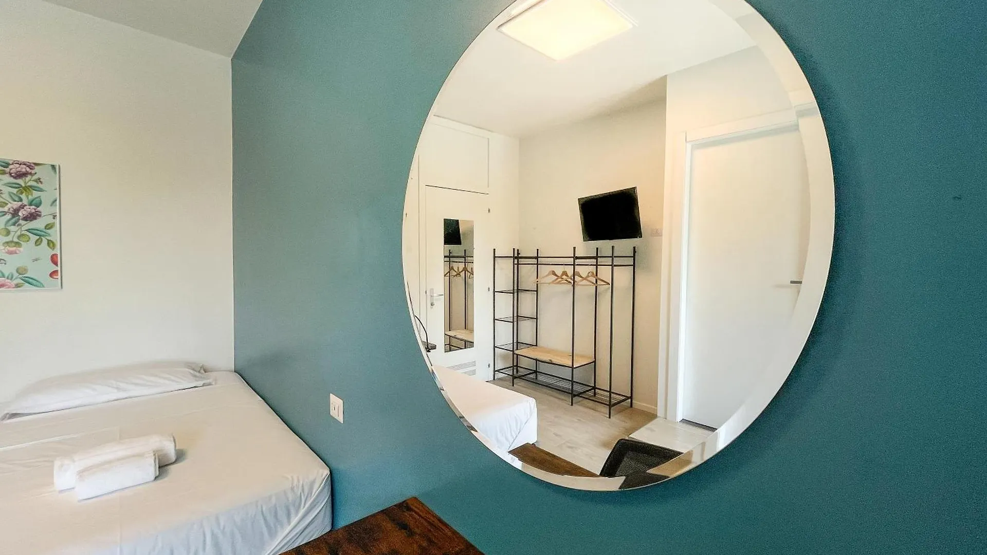 Appartement Rrrapido Colorful Rooms - Assago